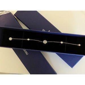 SWAROVSKI Bracelet Size M